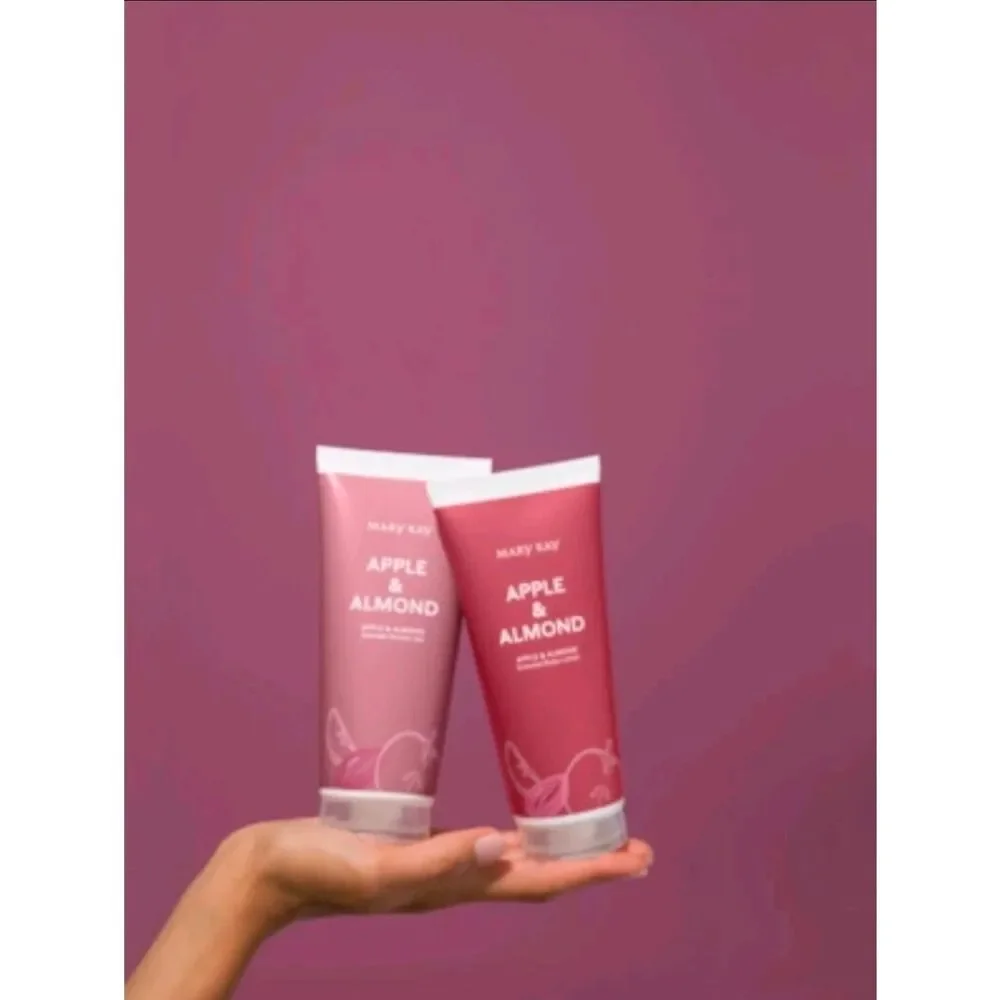 New!! Mary Kay® Apple & Almond Scented Shower Gel 6.7Fl.oz.( 200ml)